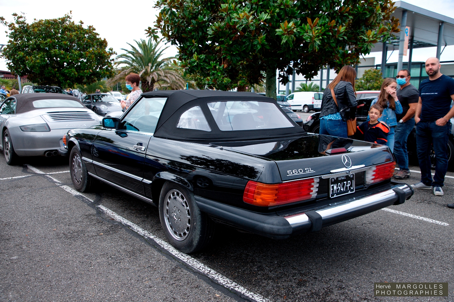 Mercedes 560 SL-01.jpg
